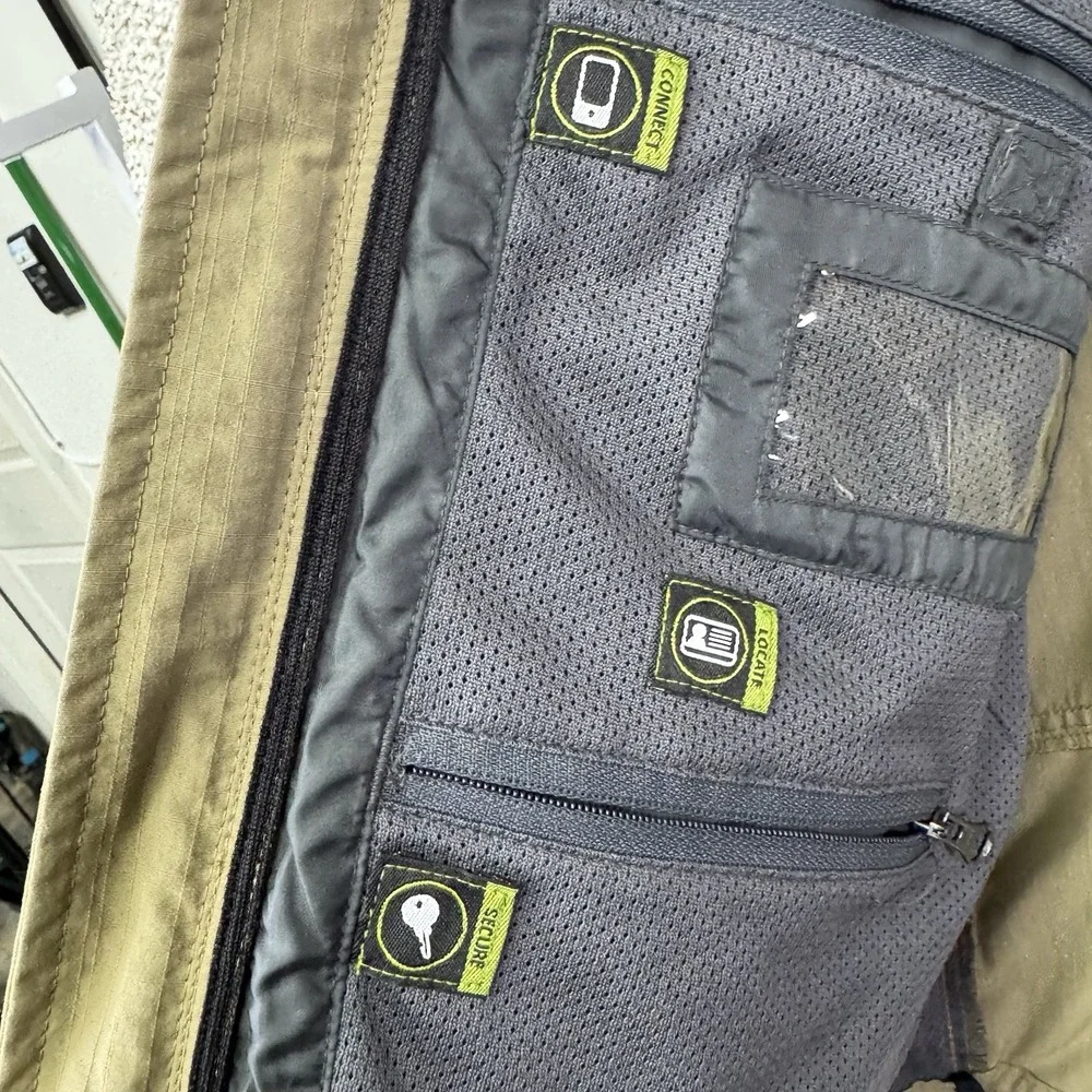 ExOfficio FlyQ Vest Men's Size Small Tan Multi-Pockets Full Zip Outdoors Hiking